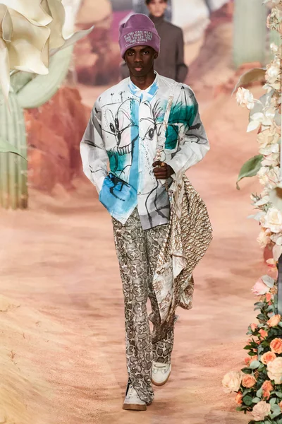 Look 40